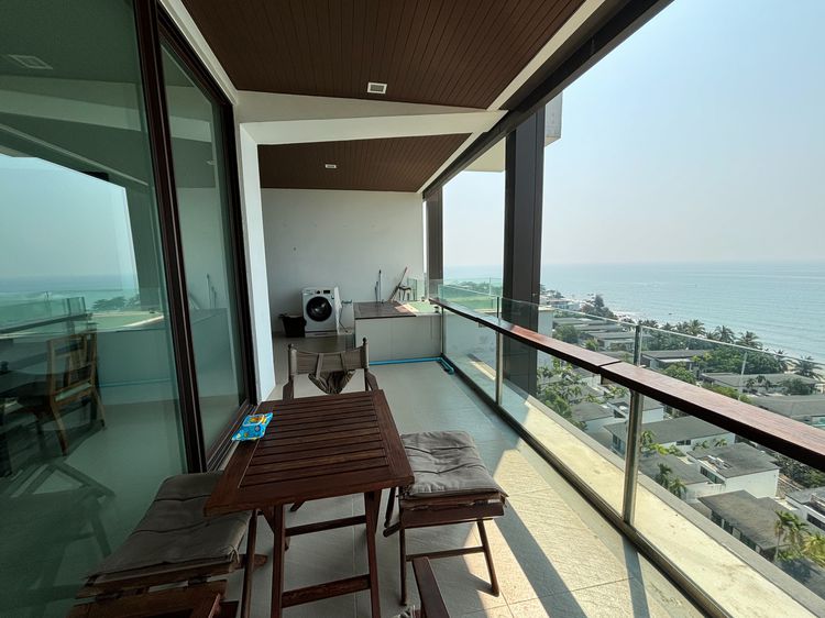 A Spacious Corner Condo Unit, 3 Bed 2 Bath with Stunning View of Endless Ocean Beachfront ขายคอนโดห้องใหญ่ วิวทะเล โครงการติดหาด ระยอง รูปที่ 4