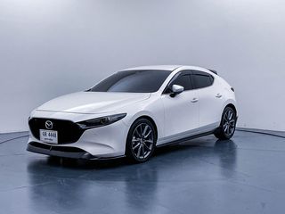 Mazda 3 2.0 Sp Sport  ซื้อรถผ่านไลน์ รับฟรีบัตรเติมน้ำมัน K01886
