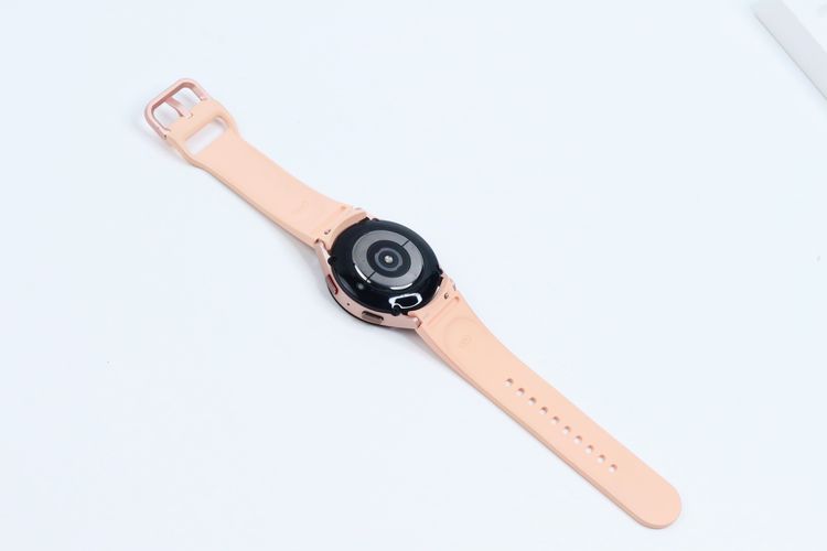  Samsung Galaxy Watch5 (รุ่น Bluetooth) สมาร์ทวอทช์ดีไซน์สวย ฟีเจอร์ครบครัน สภาพดี -  ID24040043 รูปที่ 5