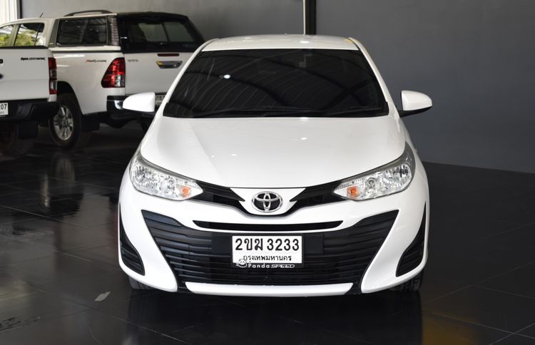 Toyota Yaris 2019 1.2 J Sedan เบนซิน ไม่ติดแก๊ส เกียร์อัตโนมัติ ขาว รูปที่ 2