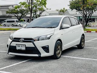 Toyota Yaris 1.2 J  ซื้อรถผ่านไลน์ รับฟรีบัตรเติมน้ำมัน K01875