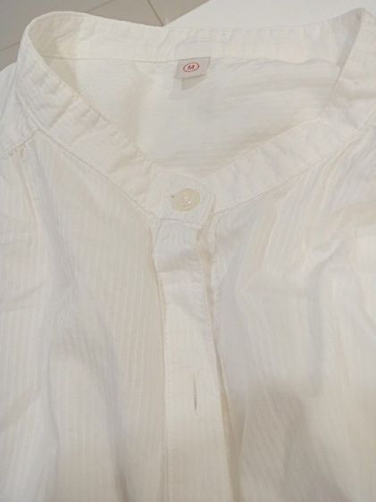 Uniqlo White Top เสื้อผู้หญิงคอจีน size M แขนยาวสีขาวนวลตา ใส่เป็นเดรสสั้นก็ได้ อก40 ยาว 29 แขนยาว 22 ไหล่กว้าง 4 นิ้วกรระดุมหน้า สำรองเม็ด  รูปที่ 18