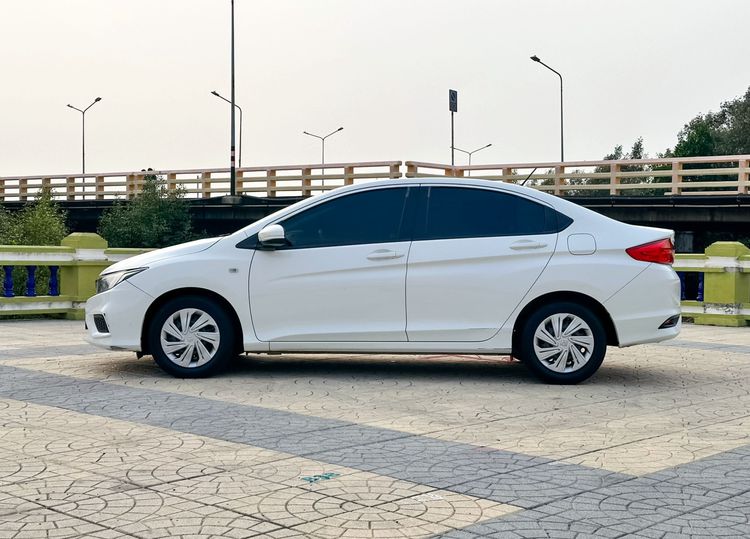 Honda City 2019 1.5 S Sedan เบนซิน ไม่ติดแก๊ส เกียร์อัตโนมัติ ขาว รูปที่ 2