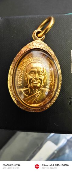 เหรียญเจริญพรเนื้อทองคำหลวงพ่อเฉลิม เขมทัสสี วัดพระญาติการาม น้ำหนักประมาณ 8 กรัม รูปที่ 4