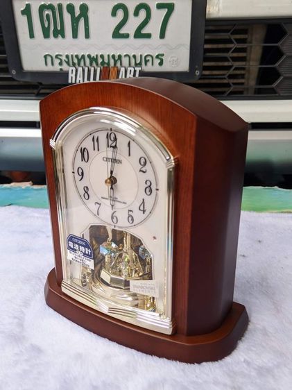 Sale2000บาท นาฬิกาตั้งโต๊ะCITIZEN กรอบทำจากไม้แท้ ประดับด้วยเพชร Swarovki มือสองจากญี่ปุ่นสภาพสวยฝาปิดถ่านด้านหลังไม่มี 
 รูปที่ 7