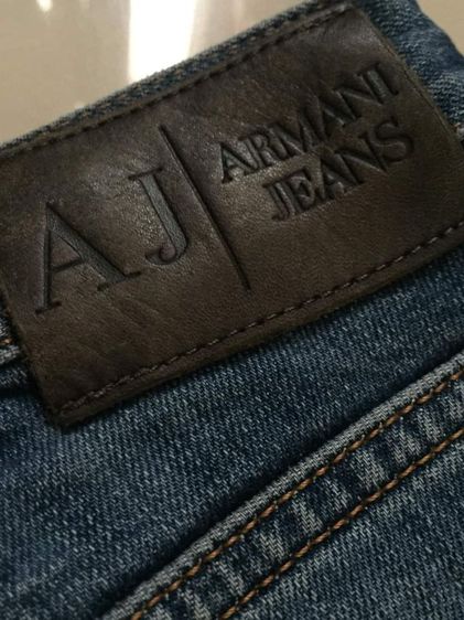 armani​ jeans​ สภาพสวยมาก​ ผ้ทยืด​ เอว​ 34​ ยาว​ 41​ ปลายขากว้าง​ 8​ ของแท้​ ไม่ตำหนิครับ รูปที่ 8