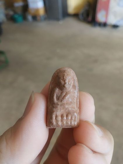 พระเนื้อว่านผสมผงพิมพ์เล็ก(ภาพพิมพ์พระหลวงปู่ทวดหลังนูนเล็กน้อยเนื้อออกสีแดงอ่อน(ไม่ทราบพระเกจิที่สร้าง)(230401))พระบ้านพระเครื่องรางของมงคล รูปที่ 4