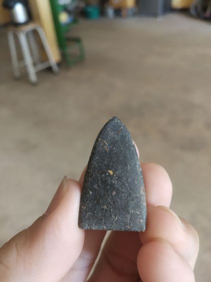 พระเนื้อว่านผสมผง(พระพิมพ์พระหลวงปู่ทวด(พระหลวงพ่อชำนาญ)(วัดบางกุฎีทอง)(จังหวัดปทุมธานี)(ตอกชื่อวัดอยู่ข้างใต้องค์พระ))พระเครื่องรางของมงคล รูปที่ 7