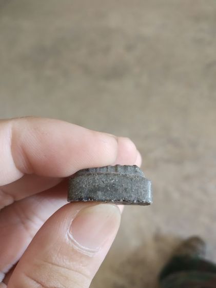 พระเนื้อว่านผสมผงใบลาน(พระพิมพ์ถ้าหลวงปู่ทวดหลังยันต์อักขระ(องค์พระมีลักษณะหนา)(ไม่ทราบพระเกจิที่สร้าง)(230404))พระบ้านพระเครื่องรางของมงคล รูปที่ 14