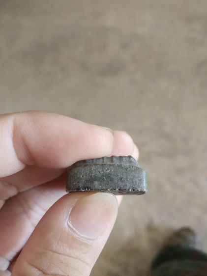 พระเนื้อว่านผสมผงใบลาน(พระพิมพ์ถ้าหลวงปู่ทวดหลังยันต์อักขระ(องค์พระมีลักษณะหนา)(ไม่ทราบพระเกจิที่สร้าง)(230404))พระบ้านพระเครื่องรางของมงคล รูปที่ 17