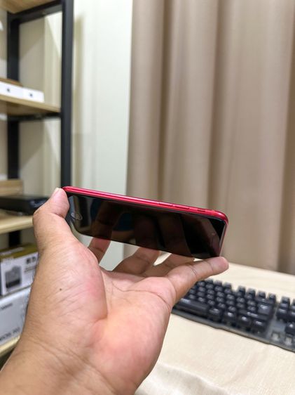 iPhone SE 2020 64GB Red Product  เครื่องศูนย์แท้ จอแท้ลื่น ไม่ใช่เครื่องรีเฟอบิช เล่นเกม ทำงาน ลื่น  รูปที่ 8