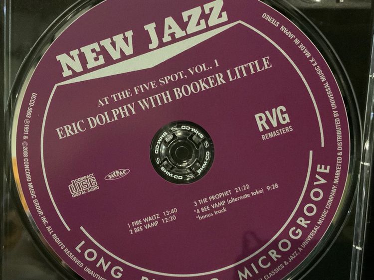 ขายแผ่นซีดีแจ๊สบันทึกเยี่ยม Super High Material CD 💿 Eric Dolphy ‎At The Five Spot, Volume 1. RVG Remasters SHM CD ส่งฟรี รูปที่ 5