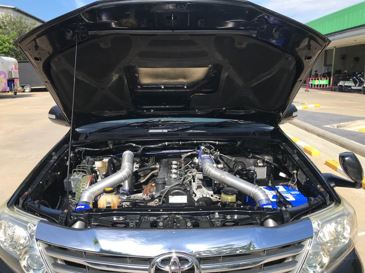 Toyota Fortuner 2012 2.5 V Utility-car ดีเซล ไม่ติดแก๊ส เกียร์ธรรมดา ดำ รูปที่ 2