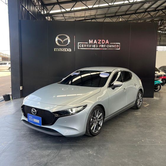 Mazda Mazda3 2019 2.0 SP Sports Sedan เบนซิน ไม่ติดแก๊ส เกียร์อัตโนมัติ ขาว รูปที่ 2