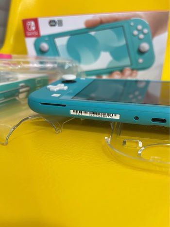 Nintendo Switch lite สีฟ้า รูปที่ 4
