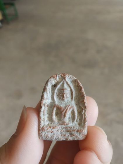 พระเนื้อดินพิมพ์กลาง(พระพิมพ์พระซุ้มกอหลังเรียบ(ไม่ทราบพระเกจิที่สร้าง)(ไม่ทราบรุ่นและอายุ)(240401))พระบ้านพระเครื่องรางของมงคล รูปที่ 2