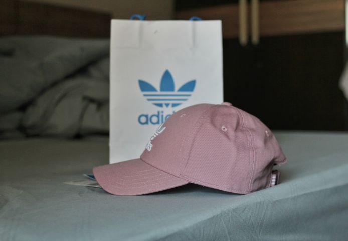 หมวกแก๊ป Adidas สีชมพู สภาพใหม่มาก ใส่แค่ครั้งเดียว ป้ายถุงอยู่ครบ พร้อมส่งฟรี รูปที่ 4