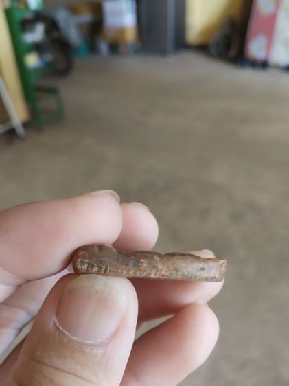 พระเนื้อดินพิมพ์กลาง(พระพิมพ์พระซุ้มกอหลังเรียบ(มีตำหนิรอยแตกหัก)(ไม่ทราบพระเกจิที่สร้าง)(240405)(ไม่ทราบรุ่น))พระบ้านพระเครื่องรางของมงคล รูปที่ 13