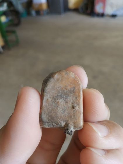 พระเนื้อดิน(พระพิมพ์พระซุ้มกอหลังเรียบเนื้อออกดำปนแดง(ใต้ฐานไม่ค่อยสวย)(ไม่ทราบพระเกจิที่สร้าง)(240406))พระบ้านพระเครื่องรางของมงคล รูปที่ 16