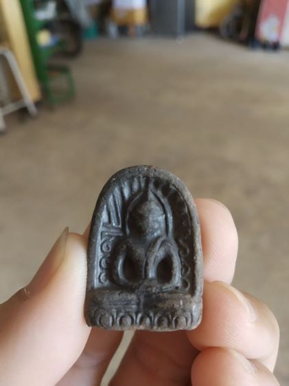 พระเนื้อดินเผา(พระพิมพ์พระซุ้มกอหลังเรียบ(หลังเรียบมาก)(ไม่ทราบพระเกจิที่สร้าง)(ไม่ทราบรุ่นและอายุ)(240407))พระบ้านพระเครื่องรางของมงคล รูปที่ 5