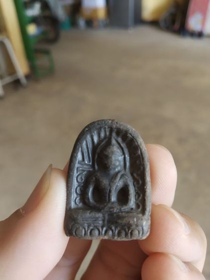 พระเนื้อดินเผา(พระพิมพ์พระซุ้มกอหลังเรียบ(หลังเรียบมาก)(ไม่ทราบพระเกจิที่สร้าง)(ไม่ทราบรุ่นและอายุ)(240407))พระบ้านพระเครื่องรางของมงคล รูปที่ 4