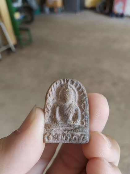 พระเนื้อดินเผา(พระพิมพ์พระซุ้มกอหลังเรียบ(พระใหม่ไม่ทราบพระเกจิที่สร้าง)(240409)(ไม่ทราบรุ่น))พระบ้านพระเครื่องรางของมงคล รูปที่ 3