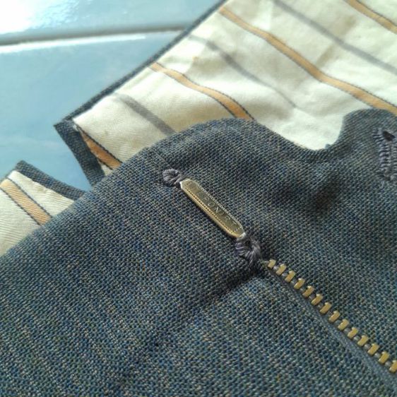 60s Osaka Yamada vintage
Retro gentleman pinstripe
Newcons wool
handmade trousers
made in Japan w32-33
🎌🎌🎌 รูปที่ 16