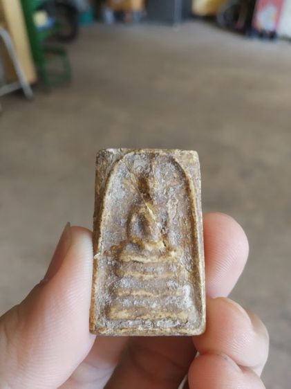 พระเนื้อว่านผสมผง(พระพิมพ์พระสมเด็จหลังเรียบ(มีรอยร้าวเล็กๆพระซ่อมหรือพระชำรุด)(240421)(ไม่ทราบพระเกจิที่สร้าง))พระบ้านพระเครื่องรางของมงคล รูปที่ 2