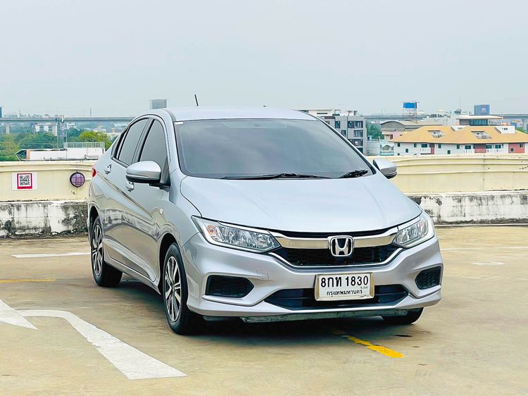Honda City 2017 1.5 V Plus i-VTEC Sedan เบนซิน ไม่ติดแก๊ส เกียร์อัตโนมัติ ดำ รูปที่ 3