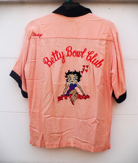 Betty Bowl Club Betty Boop  Classic Retro Bowling Rayon Shirt - Embroidered รูปที่ 2