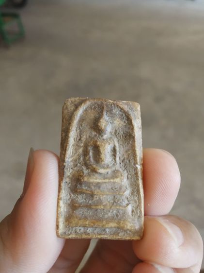 พระเนื้อว่านผสมผง(พระพิมพ์พระสมเด็จหลังเรียบฐานสามชั้น(240423)(ไม่ทราบพระเกจิที่สร้าง)(ไม่ทราบรุ่นและอายุ))พระบ้านพระเครื่องรางของมงคล รูปที่ 3