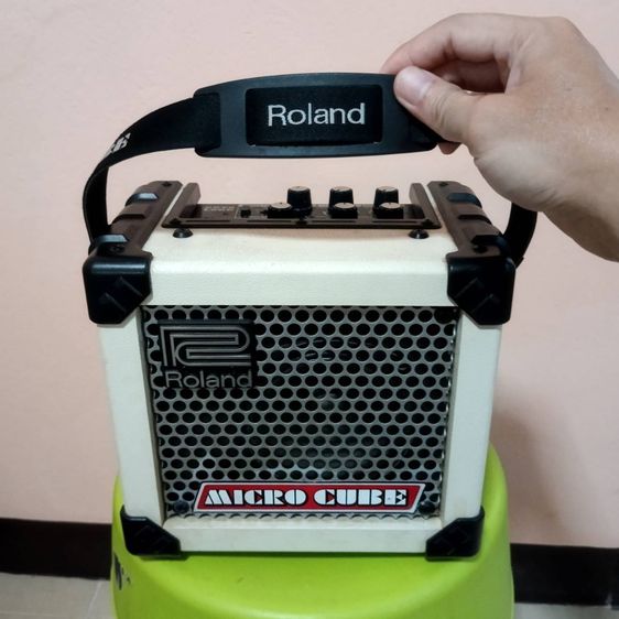 แอมป์กีต้าร์ขนาดเล็ก Roland Micro Cube รูปที่ 2