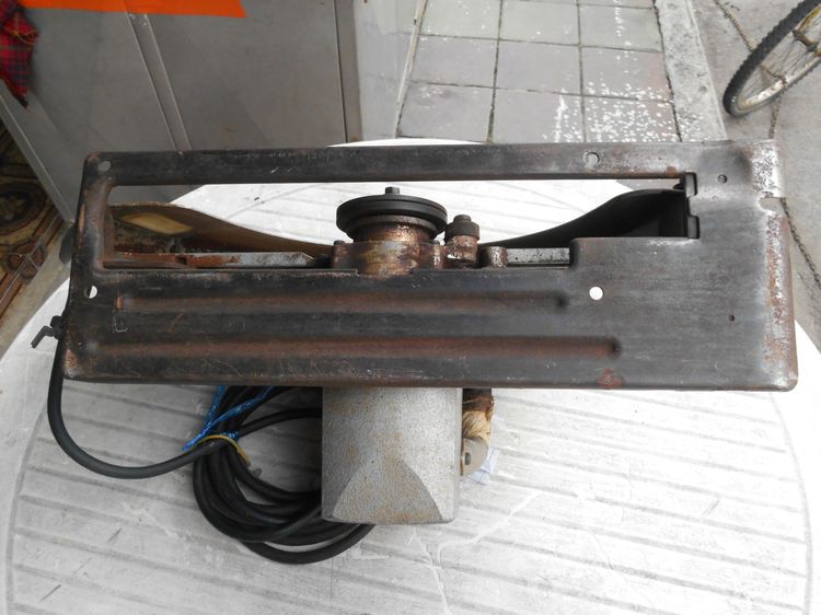 เลื่อยวง เดือน  MAKITA รุ่น 5402 รูปที่ 5