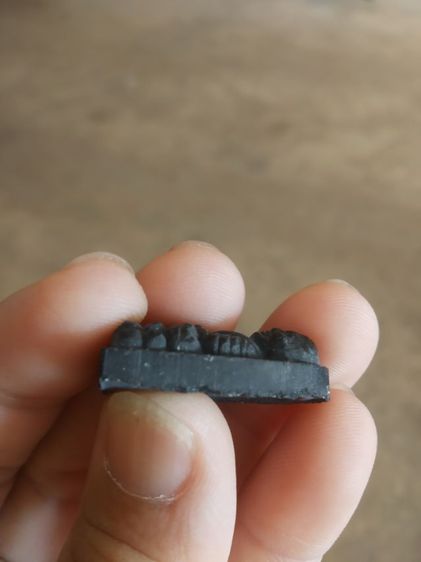 พระเนื้อผงว่านผสมผงใบลาน(ภาพพิมพ์พระหลวงปู่ทวดหลังเรียบ(พิมพ์เล็กไม่ทราบพระเกจิที่สร้าง)(250401)(พระใหม่ไม่ทราบรุ่น))พระเครื่องรางของมงคล รูปที่ 16