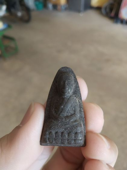 พระเนื้อว่านดำผสมผง(พระพิมพ์พระหลวงปู่ทวดหลังยันต์อักขระ(250402)(ไม่ทราบพระเกจิที่สร้าง)(ไม่ทราบรุ่นและอายุ))พระบ้านพระเครื่องรางของมงคล รูปที่ 5