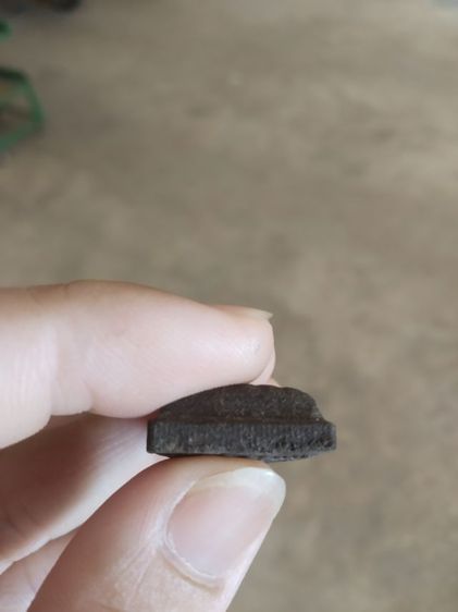 พระเนื้อว่านดำผสมผง(พระพิมพ์พระหลวงปู่ทวดหลังยันต์อักขระ(250402)(ไม่ทราบพระเกจิที่สร้าง)(ไม่ทราบรุ่นและอายุ))พระบ้านพระเครื่องรางของมงคล รูปที่ 18