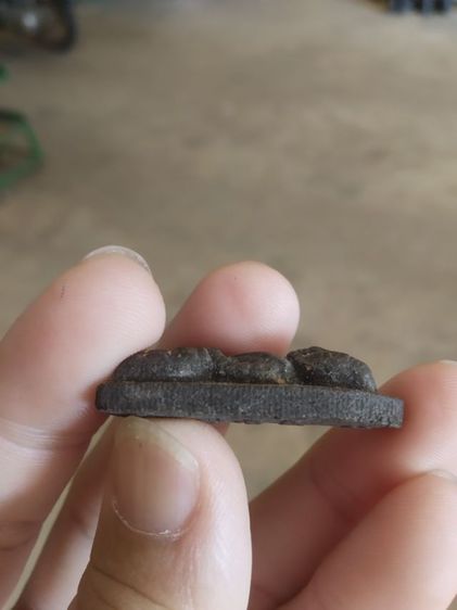 พระเนื้อว่านดำผสมผง(พระพิมพ์พระหลวงปู่ทวดหลังยันต์อักขระ(250402)(ไม่ทราบพระเกจิที่สร้าง)(ไม่ทราบรุ่นและอายุ))พระบ้านพระเครื่องรางของมงคล รูปที่ 11