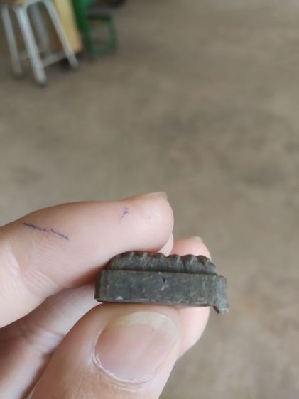 พระเนื้อว่านดำผสมผงพิมพ์กลาง(พระพิมพ์พระหลวงปู่ทวดหลังเรียบ(พระใหม่ไม่ทราบพระเกจิที่สร้าง)(250405))พระบ้านพระเครื่องรางของมงคล รูปที่ 15