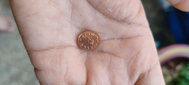 เหรียญเม็ดแตง บารมีสิริจีนโท หลวงปู่มหาศิลา  รูปที่ 3