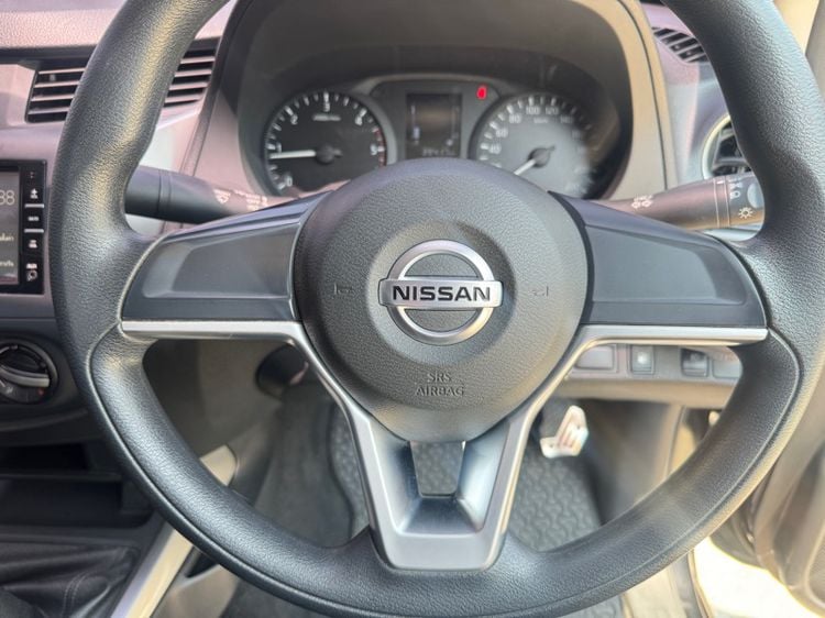 Nissan Navara 2022 2.5 S King Cab Pickup ดีเซล ไม่ติดแก๊ส เกียร์ธรรมดา ดำ รูปที่ 3