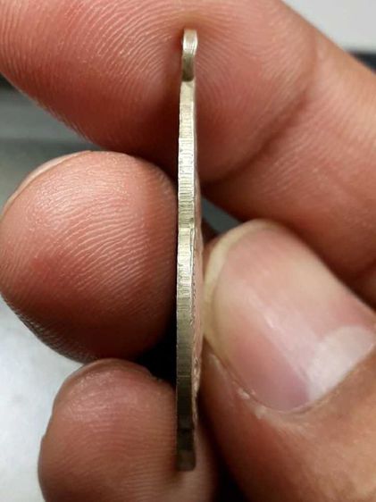 เหรียญหลวงปู่มั่นหลวงปู่เสาร์ รูปที่ 3