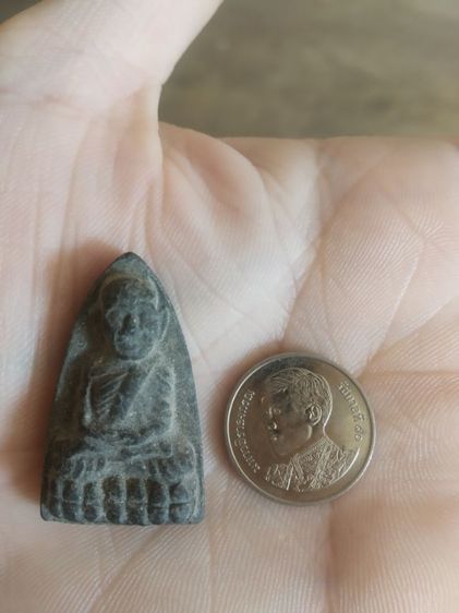 พระเนื้อว่านดำผสมผงพิมพ์เตารีด(พระพิมพ์พระหลวงปู่ทวด(วัดช้างให้จังหวัดปัตตานี)(พระใหม่ไม่ทราบรุ่น)(250414))พระบ้านพระเครื่องรางของมงคล รูปที่ 3