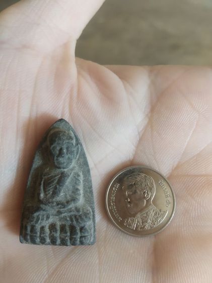 พระเนื้อว่านดำผสมผงพิมพ์เตารีด(พระพิมพ์พระหลวงปู่ทวด(วัดช้างให้จังหวัดปัตตานี)(พระใหม่ไม่ทราบรุ่น)(250414))พระบ้านพระเครื่องรางของมงคล รูปที่ 4