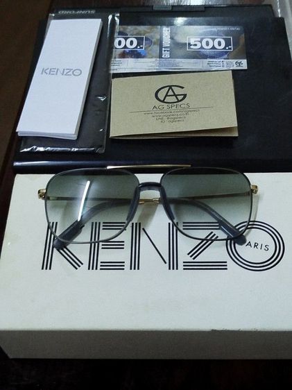 ขายครับกรอบแว่น Kenzo แถมเลนส์สายตาสั้นทำสีแล้วอย่างดี ค่าสายตา 150"สั้น รูปที่ 3