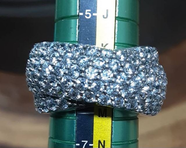 แหวนเงินแท้  ประดับคิวบิคไซโคเนีย CZ  สวยงาม  งานดี รูปที่ 3