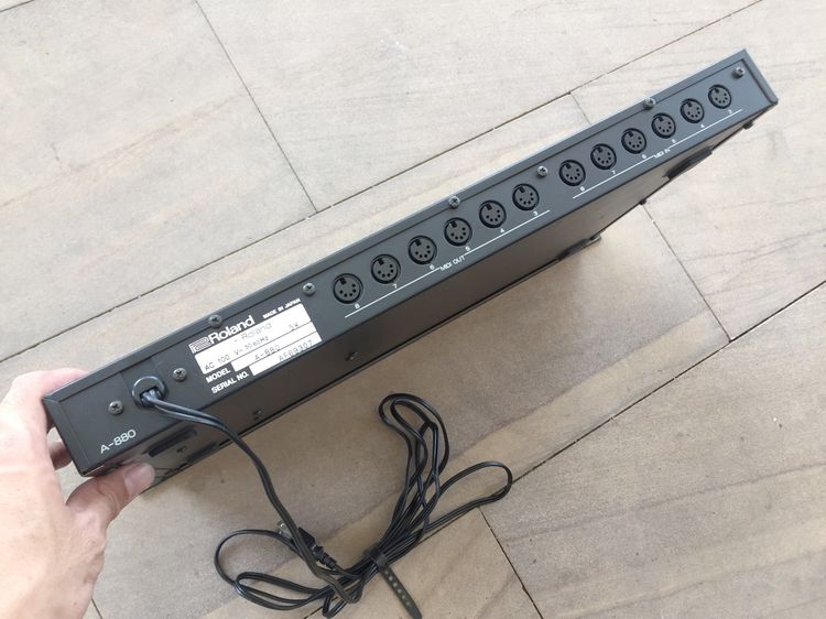 Roland A-880 MIDI Patch Bay 8 In 8 Out (Made in Japan) รูปที่ 5