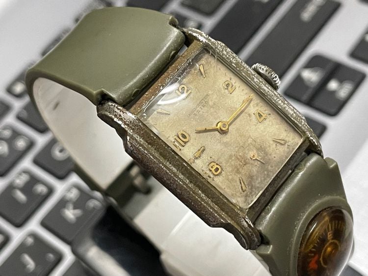 Seiko Chronometer 2เข็มครึ่ง ทรงTank รูปที่ 3