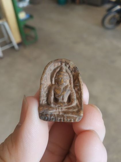 พระเนื้อดิน(พระพิมพ์พระซุ้มกอหลังเรียบ(ไม่สวยมีรอยแตกหัก)(ไม่ทราบพระเกจิที่สร้าง)(260401)(ไม่ทราบอายุและรุ่น))พระบ้านพระเครื่องรางของมงคล รูปที่ 2