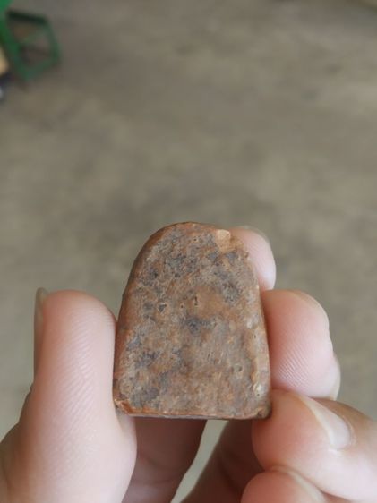 พระเนื้อดิน(พระพิมพ์พระซุ้มกอหลังเรียบเนื้อออกสีส้มแดง(ไม่ทราบพระเกจิที่สร้าง)(ไม่ทราบอายุและรุ่น)(260403))พระบ้านหาเครื่องรางของมงคลหา รูปที่ 13