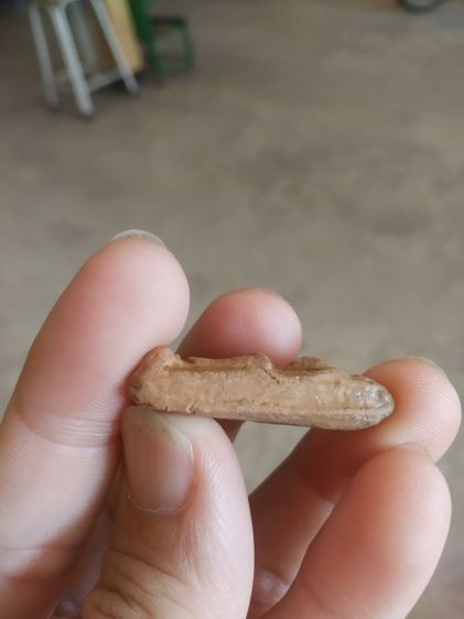 พระเนื้อดิน(พระพิมพ์พระนางพญาหลังลักษณะคล้ายลายผ้า(พระใหม่ไม่ทราบพระเกจิที่สร้าง)(ไม่ทราบอายุและรุ่น)(260407))พระบ้านพระเครื่องรางของมงคล รูปที่ 13